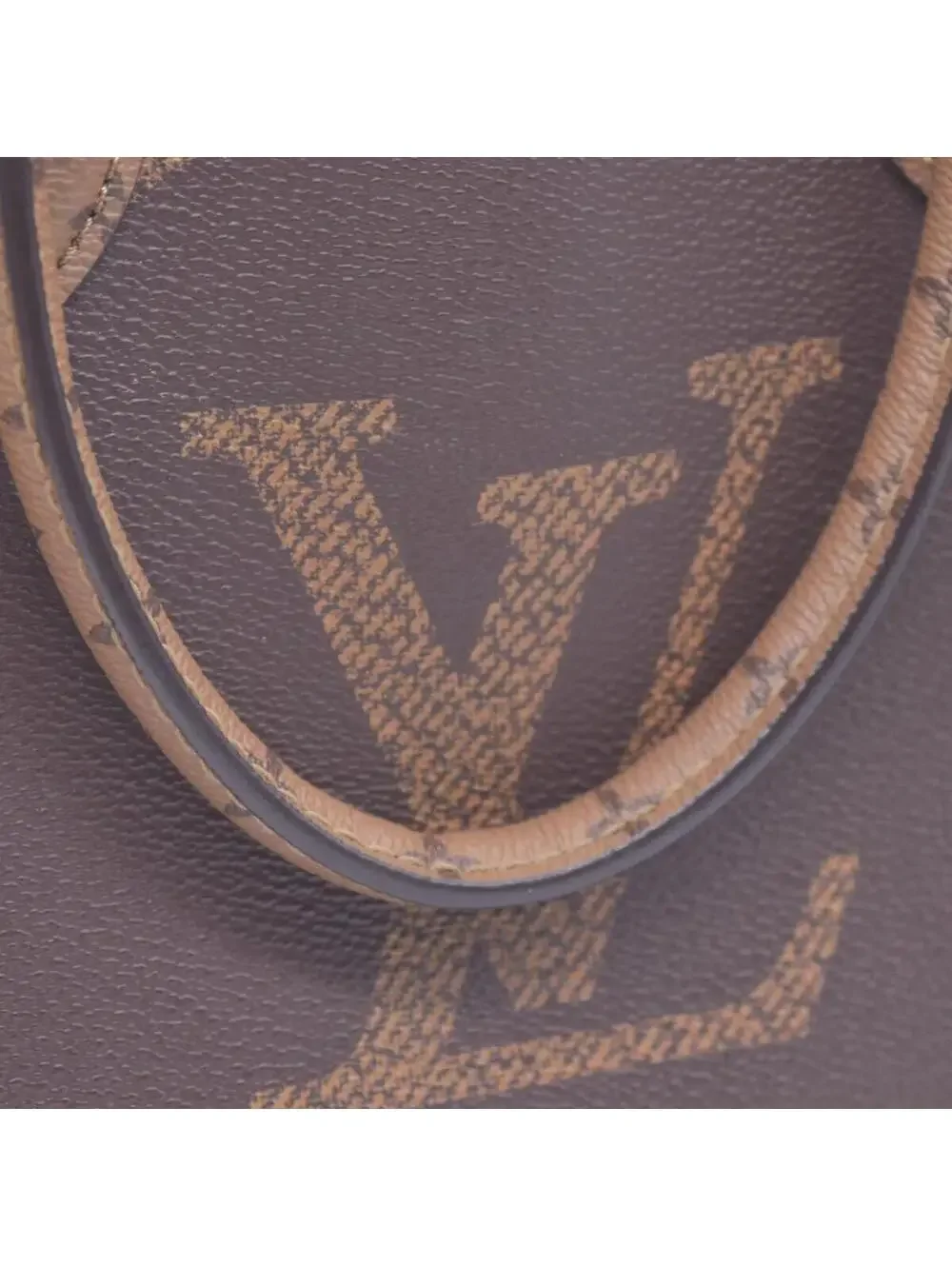 $3300 RFID Louis Vuitton Reverse Monogram Giant Onthego MM